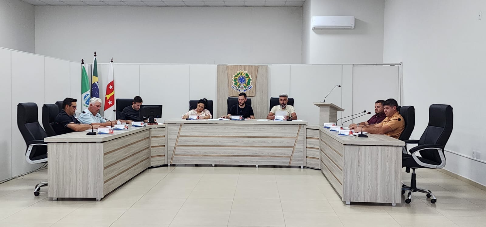 Dois projetos de lei são aprovados em Sessão Extraordinária