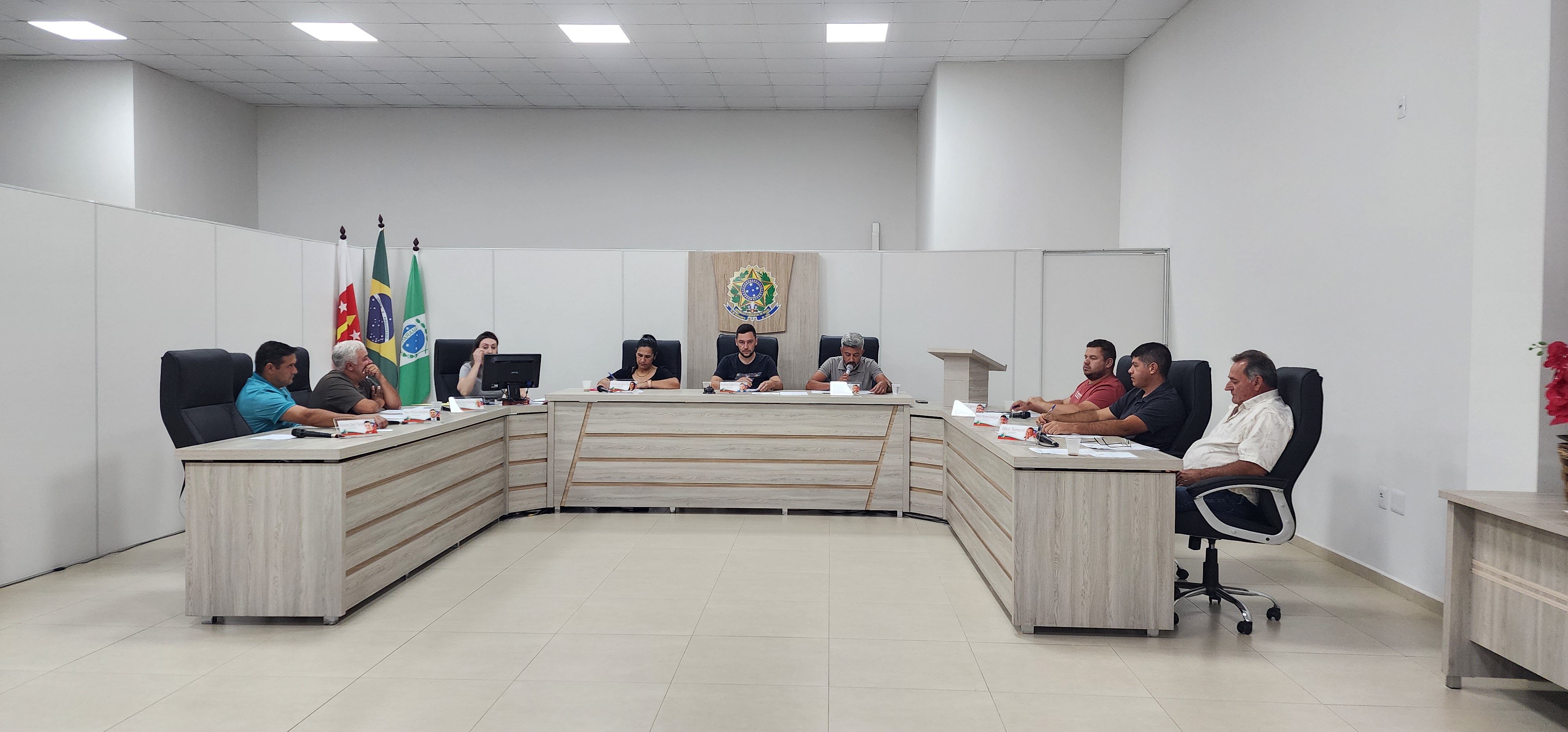 Vereadores apresentam indicações e apreciam cinco projetos 